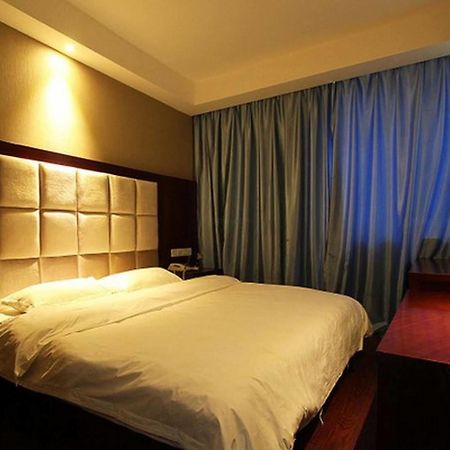 Guilin Hotel Chain Guests 0746 מראה חיצוני תמונה